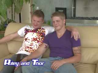 Riley & thor em homossexual adulto vídeo filme