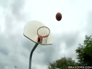 Xxx klip at basketbol