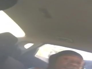 Adultère noire sur la téléphone avec son swain voiture sexe film