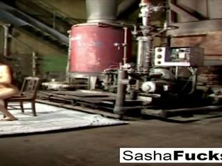 Atractiv sasha lives afară ei fantezii în the boiler cameră